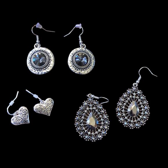 "Trendy Set of 3 Dangle Silvertone Earrings, Country Western Rodeo Style, BOHO - Picture 1 of 9